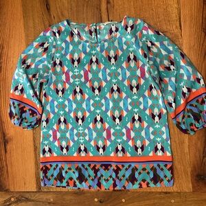 Everly Beautiful Turquoise Top, Fun Geometric Print, Button Back Keyhole, Sz Sml